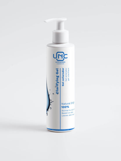 Gel de Limpeza para todo o tipo de peles em frasco pump com design moderno e fórmula natural.