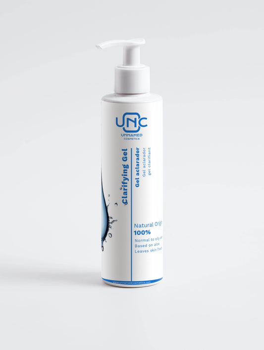 Gel de Limpeza para todo o tipo de peles em frasco pump com design moderno e fórmula natural.