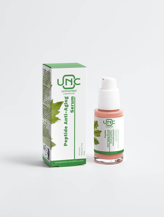 Sérum antienvelhecimento com peptídeos em frasco com embalagem, ideal para pele jovem e saudável