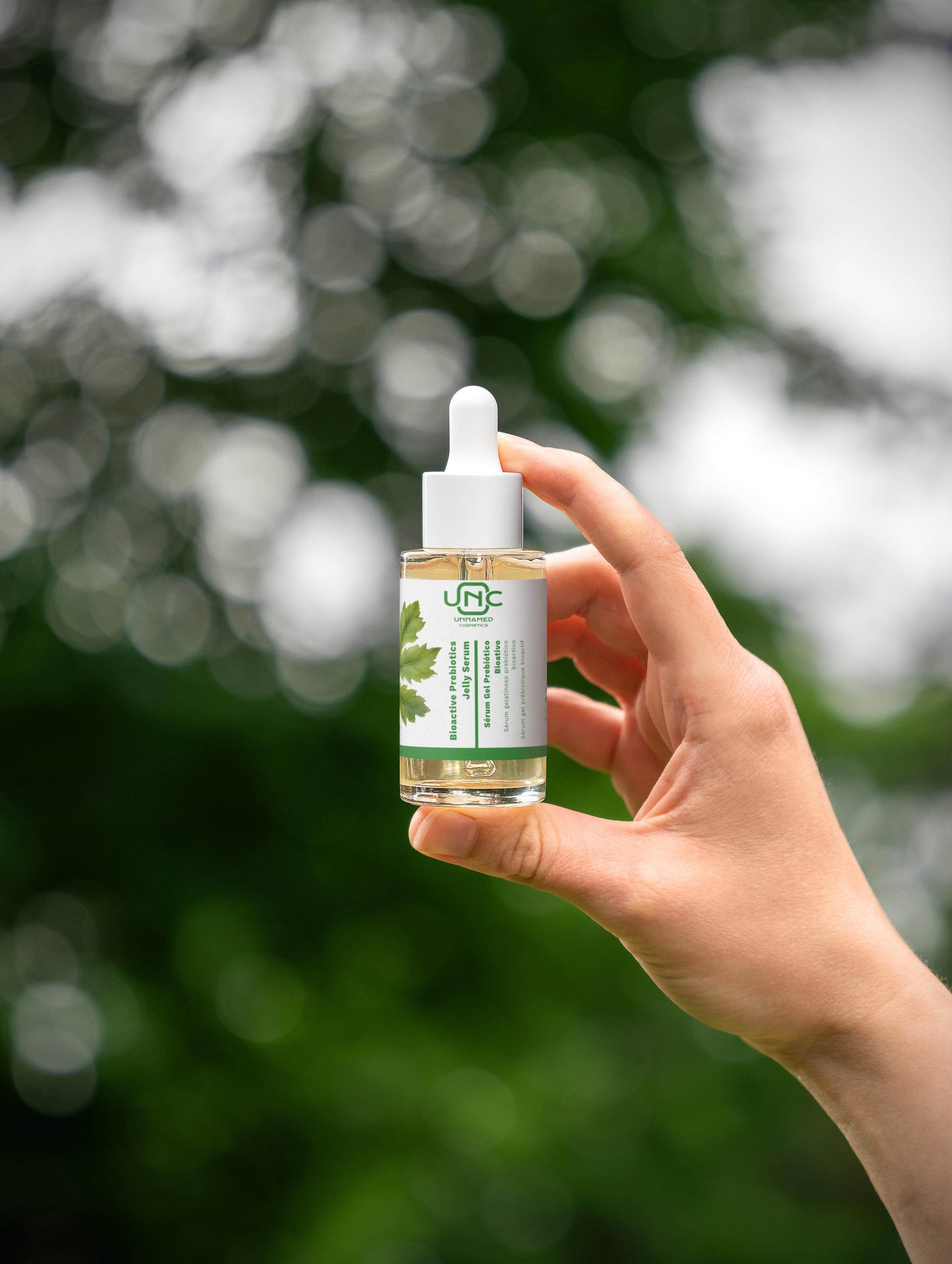Sérum prebiótico vegan em frasco com conta-gotas, ideal para cuidados com a pele saudável